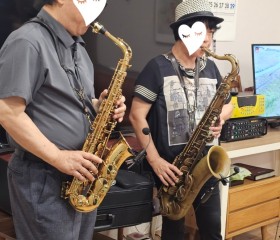 봄날강서요양원 / 여가활동 - 섹소폰 연주회 관람